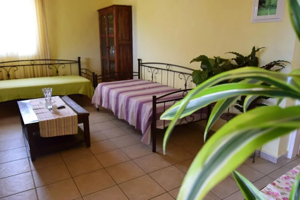Holiday home Mountain Breeze Cottage Makriotika